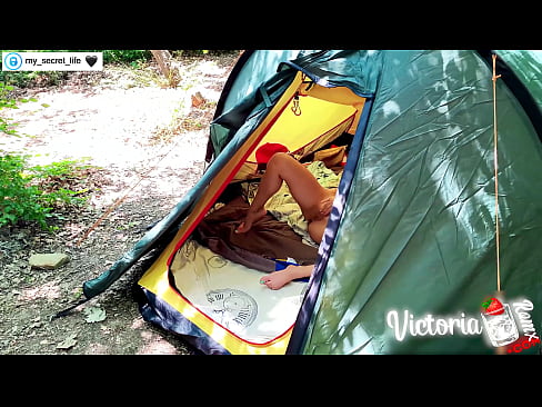 ❤️ Nakuha sa camera Madamdaming haltak off Stranger in a tent ❤️❌ Porno sa tl.hotpornphotos.ru ﹏